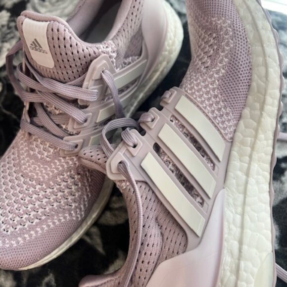 Adidas lifestyle running ULTRABOOST 1.0 SHOES, Women, size 6 - Picture 1 of 6